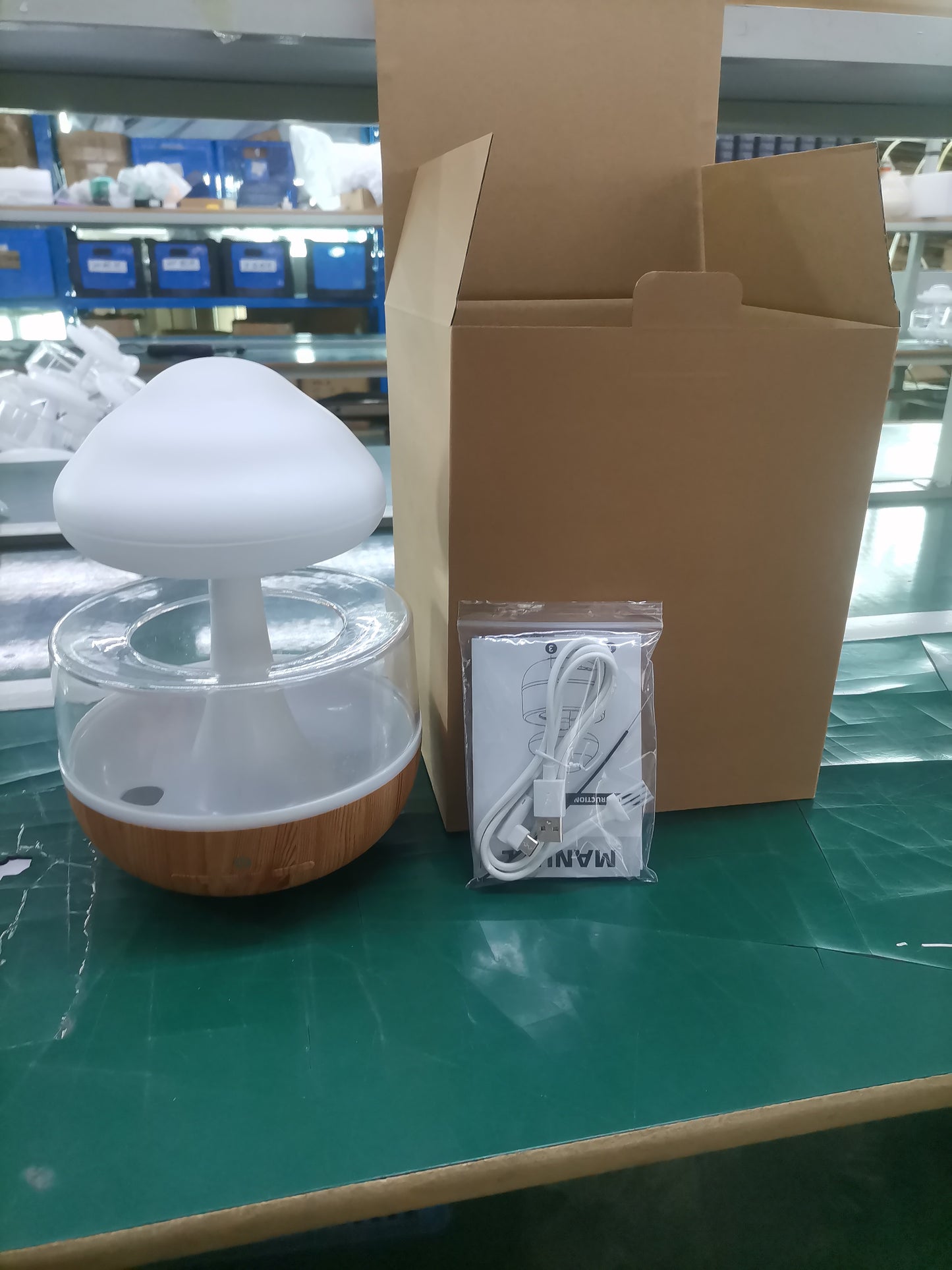 Desktop Rain Cloud Humidifier – 400ml Colorful Mist for Home & Office